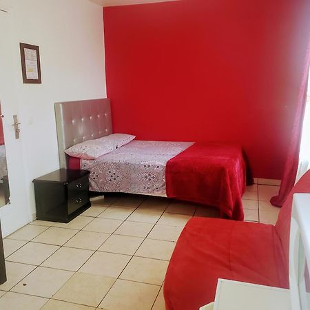 Le Cedre Hotel Saint-Denis  Kültér fotó