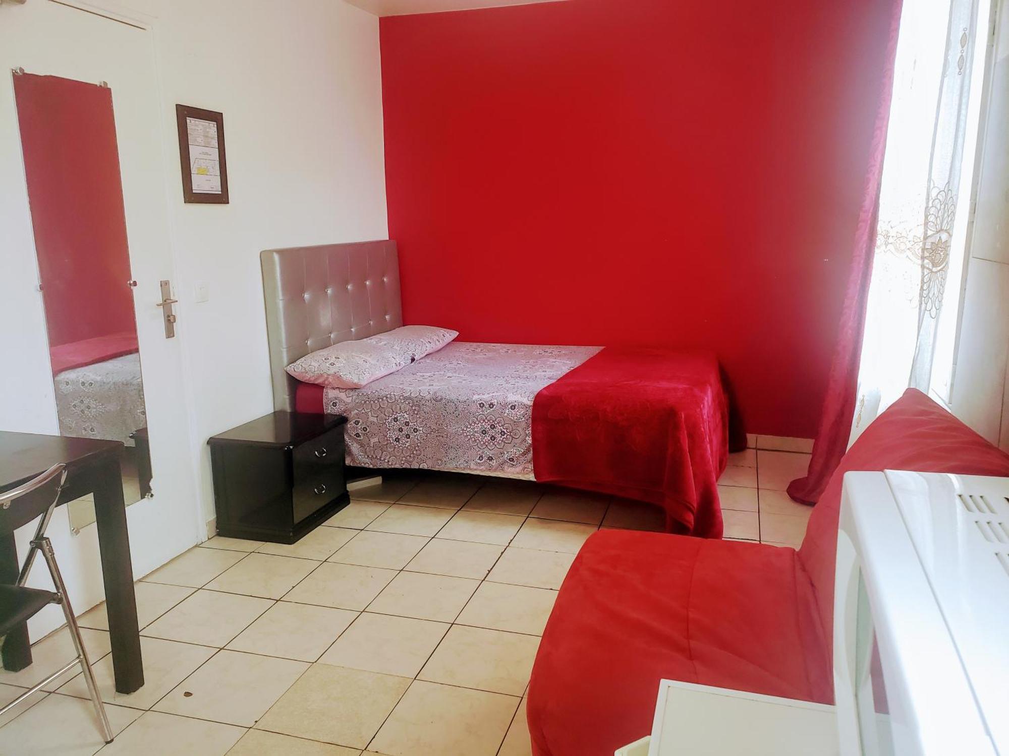 Le Cedre Hotel Saint-Denis  Kültér fotó