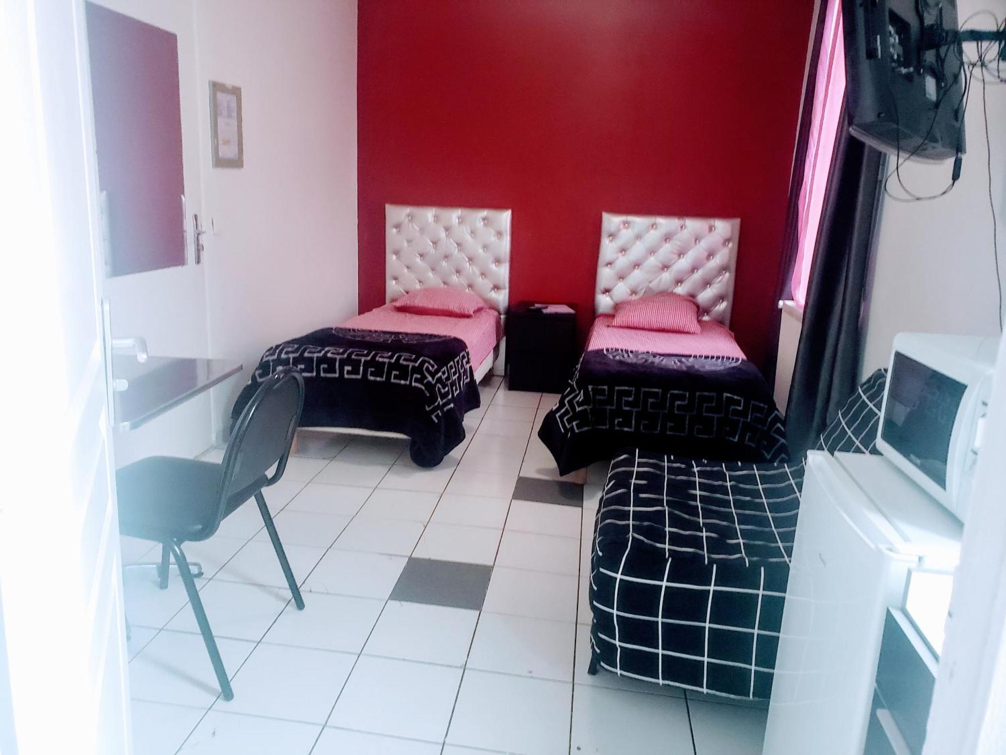 Le Cedre Hotel Saint-Denis  Kültér fotó